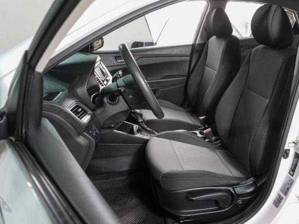 Hyundai Solaris II Рестайлинг с пробегом 2021 года, цена 1 489 000 рублей, 94438 км, седан, Автокод Объявления
