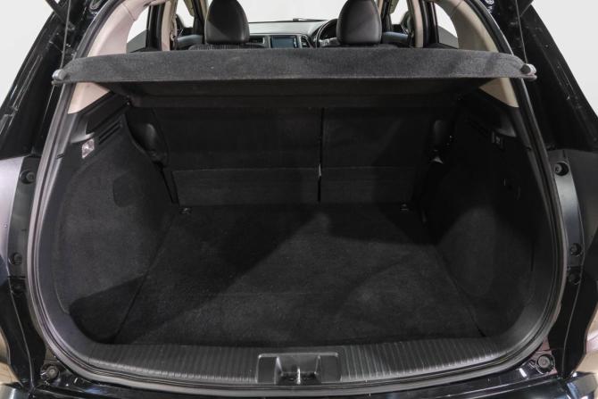 Honda Vezel I с пробегом 2014 года, цена 1 469 000 рублей, 160000 км, внедорожник, Автокод Объявления
