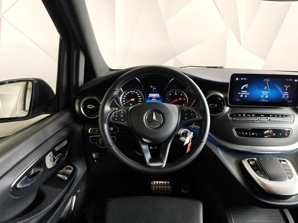 Mercedes-Benz V-Класс III (W447) Рестайлинг с пробегом 2022 года, цена 8 295 150 рублей, 39232 км, минивэн, Автокод Объявления