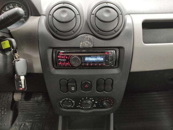 Renault Logan I Рестайлинг с пробегом 2015 года, цена 410 000 рублей, 133497 км, седан, Автокод Объявления
