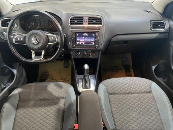 Volkswagen Polo V Рестайлинг с пробегом 2019 года, цена 1 525 000 рублей, 56360 км, седан, Автокод Объявления