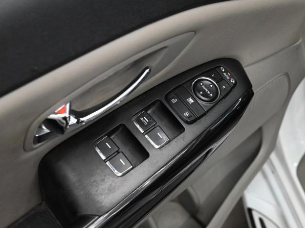 Kia Carnival III с пробегом 2018 года, цена 2 400 000 рублей, 155488 км, минивэн, Автокод Объявления