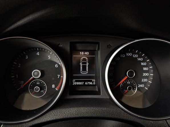 Volkswagen Golf VI с пробегом 2011 года, цена 549 000 рублей, 209005 км, хэтчбек, Автокод Объявления