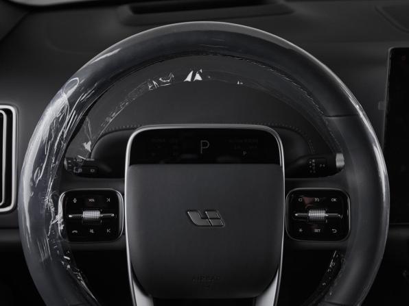 Новый Li Auto (Lixiang) L7 I Рестайлинг 2025 года, цена 10 198 600 рублей, внедорожник, Автокод Объявления