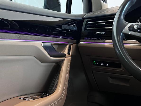 Volkswagen Touareg III с пробегом 2020 года, цена 5 199 000 рублей, 128256 км, внедорожник, Автокод Объявления