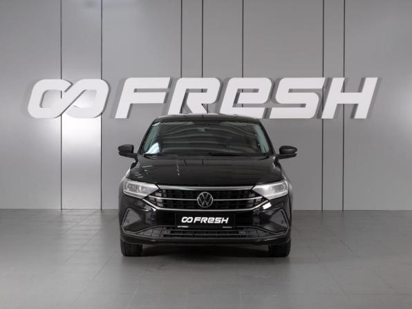 Volkswagen Polo VI с пробегом 2021 года, цена 1 599 000 рублей, 90275 км, лифтбек, Автокод Объявления