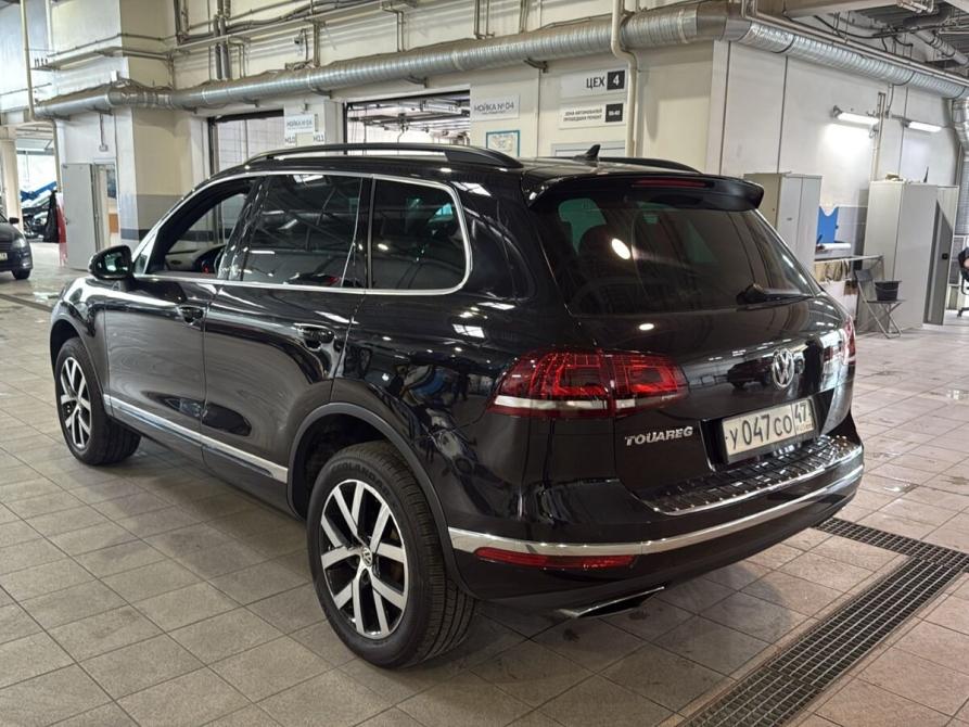 Volkswagen Touareg II Рестайлинг Санкт-Петербург  - изображение 3