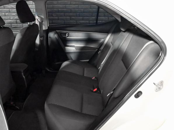 Toyota Corolla XI (E160 E170 E180) с пробегом 2013 года, цена 1 250 000 рублей, 244124 км, седан, Автокод Объявления