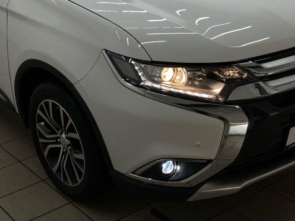 Mitsubishi Outlander III Рестайлинг 2 с пробегом 2015 года, цена 1 650 000 рублей, 176461 км, внедорожник, Автокод Объявления
