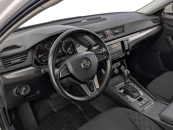 Skoda Superb III с пробегом 2019 года, цена 2 450 000 рублей, 30512 км, лифтбек, Автокод Объявления