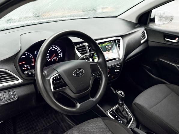 Hyundai Solaris II с пробегом 2018 года, цена 1 129 000 рублей, 229100 км, седан, Автокод Объявления