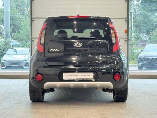 Kia Soul II Рестайлинг с пробегом 2017 года, цена 1 620 000 рублей, 93000 км, хэтчбек, Автокод Объявления