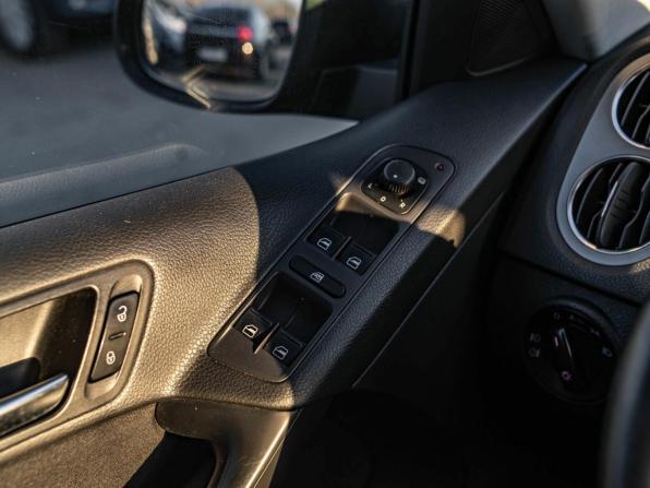 Volkswagen Tiguan I с пробегом 2010 года, цена 877 000 рублей, 255032 км, внедорожник, Автокод Объявления