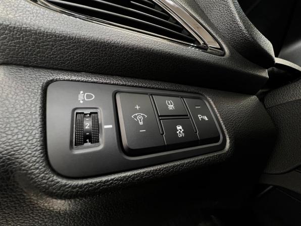 Hyundai Solaris II Рестайлинг с пробегом 2021 года, цена 1 850 000 рублей, 40000 км, седан, Автокод Объявления