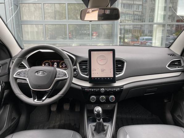 Lada (ВАЗ) Vesta I Рестайлинг (NG) с пробегом 2025 года, цена 1 685 000 рублей, 723 км, седан, Автокод Объявления