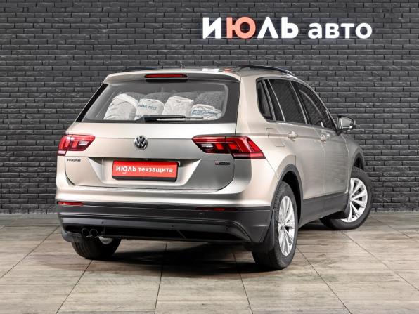 Volkswagen Tiguan II с пробегом 2020 года, цена 2 680 000 рублей, 55789 км, внедорожник, Автокод Объявления