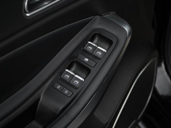 Omoda S5 с пробегом 2023 года, цена 1 559 444 рубля, 23542 км, седан, Автокод Объявления