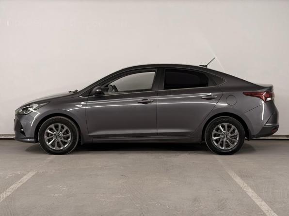 Hyundai Solaris II Рестайлинг с пробегом 2021 года, цена 1 630 000 рублей, 90508 км, седан, Автокод Объявления