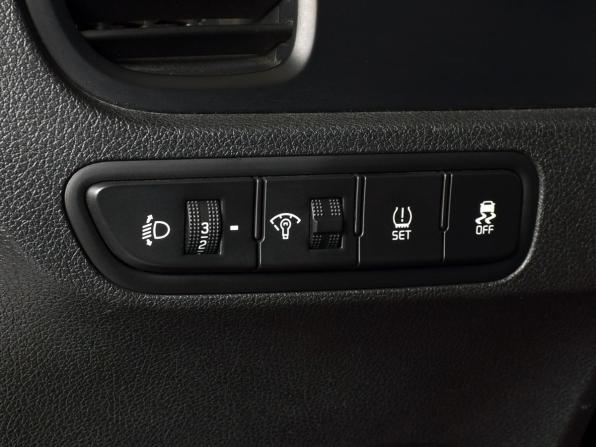 Kia Rio IV с пробегом 2018 года, цена 1 415 997 рублей, 134043 км, хэтчбек, Автокод Объявления