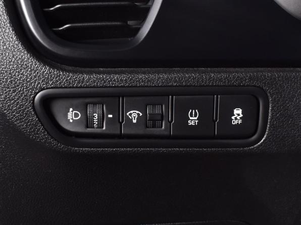 Kia Rio IV Рестайлинг с пробегом 2020 года, цена 1 349 999 рублей, 192717 км, седан, Автокод Объявления