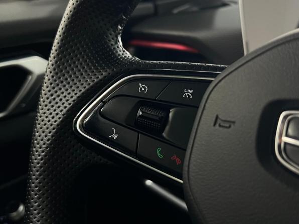 Geely Coolray I Рестайлинг с пробегом 2024 года, цена 2 140 000 рублей, 18000 км, внедорожник, Автокод Объявления