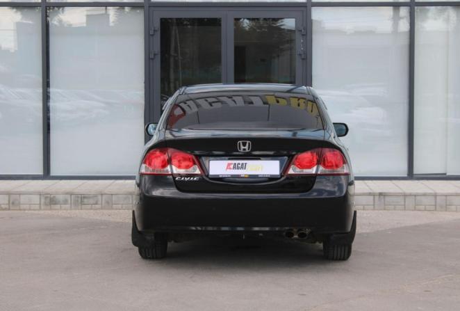 Honda Civic VIII с пробегом 2009 года, цена 670 000 рублей, 327569 км, седан, Автокод Объявления