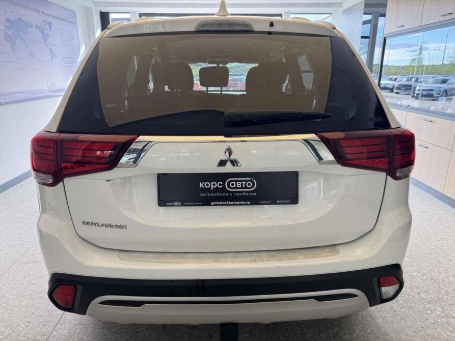 Mitsubishi Outlander III Рестайлинг 3 Ярославль  - изображение 5