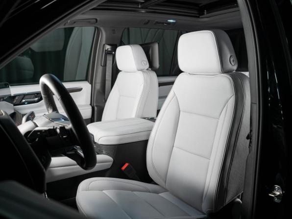 Новый Chevrolet Tahoe V Рестайлинг 2025 года, цена 15 800 000 рублей, внедорожник, Автокод Объявления