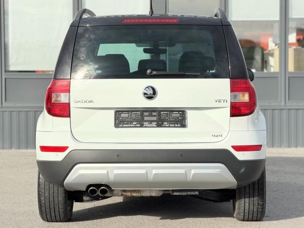 Skoda Yeti I Рестайлинг с пробегом 2016 года, цена 1 495 000 рублей, 196000 км, внедорожник, Автокод Объявления