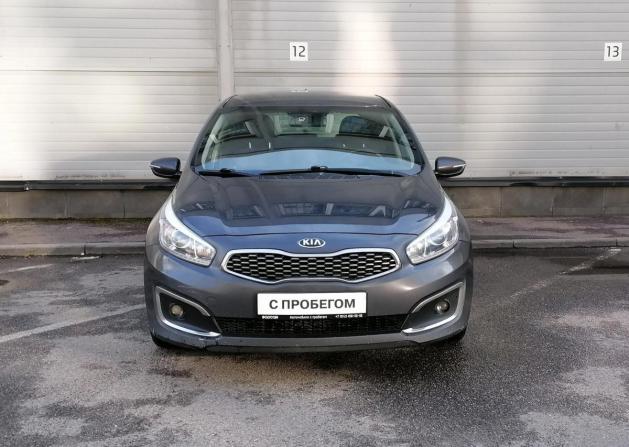 Kia Ceed II Рестайлинг с пробегом 2018 года, цена 1 279 000 рублей, 117000 км, хэтчбек, Автокод Объявления
