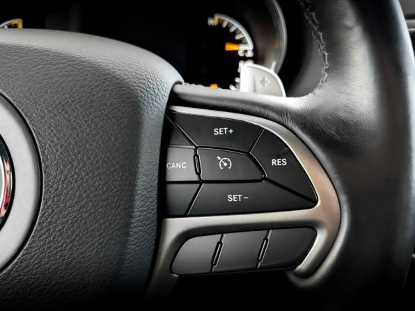 Jeep Grand Cherokee IV (WK2) Рестайлинг с пробегом 2019 года, цена 3 200 000 рублей, 200644 км, внедорожник, Автокод Объявления