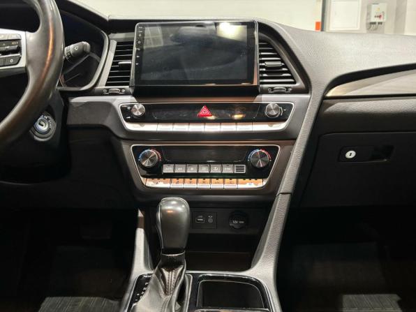 Hyundai Sonata VII (LF) Рестайлинг с пробегом 2019 года, цена 1 913 658 рублей, 110097 км, седан, Автокод Объявления