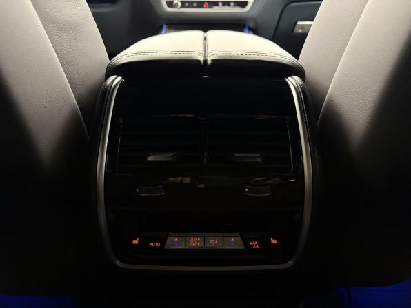 BMW X7 I (G07) Рестайлинг с пробегом 2025 года, цена 16 436 000 рублей, 2500 км, внедорожник, Автокод Объявления