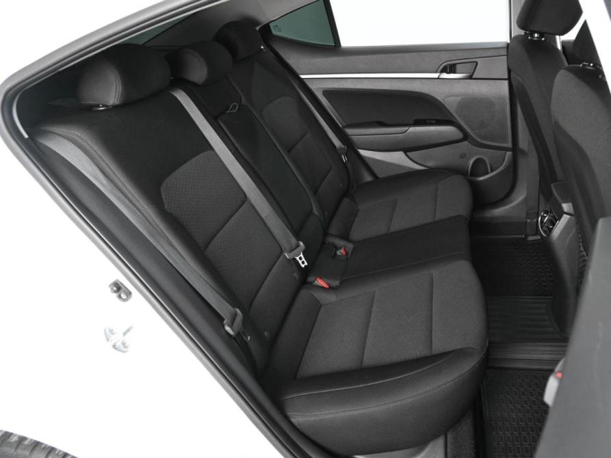 Hyundai Elantra VI (AD) Рестайлинг Ростов-на-Дону  - изображение 7