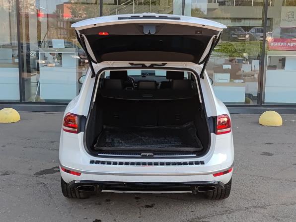 Volkswagen Touareg II Рестайлинг с пробегом 2017 года, цена 3 790 000 рублей, 115279 км, внедорожник, Автокод Объявления