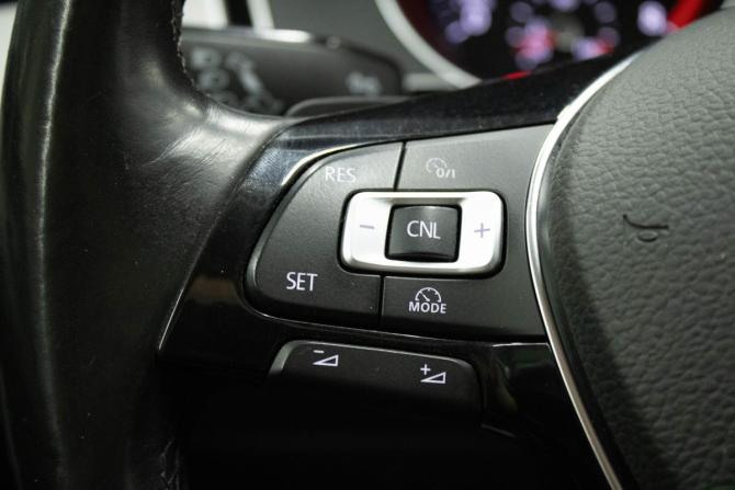 Volkswagen Passat B8 с пробегом 2016 года, цена 1 849 000 рублей, 126048 км, седан, Автокод Объявления