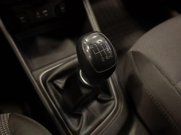 Hyundai Solaris II с пробегом 2018 года, цена 1 265 000 рублей, 161253 км, седан, Автокод Объявления