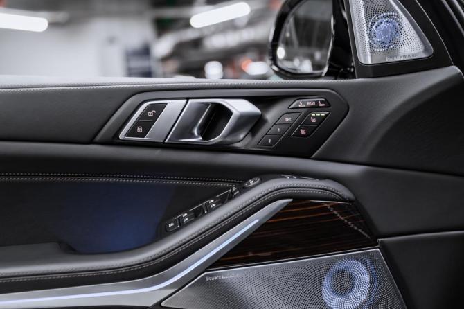 Новый BMW X7 I (G07) Рестайлинг 2025 года, цена 15 700 000 рублей, внедорожник, Автокод Объявления