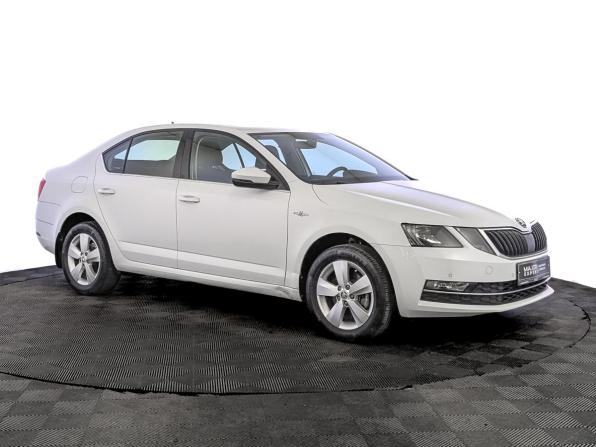 Skoda Octavia III (A7) Рестайлинг с пробегом 2020 года, цена 2 150 000 рублей, 47952 км, лифтбек, Автокод Объявления