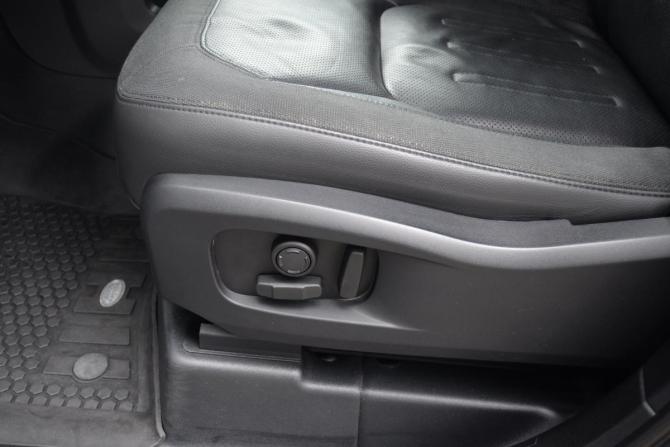 Land Rover Defender II с пробегом 2021 года, цена 4 795 000 рублей, 76123 км, внедорожник, Автокод Объявления