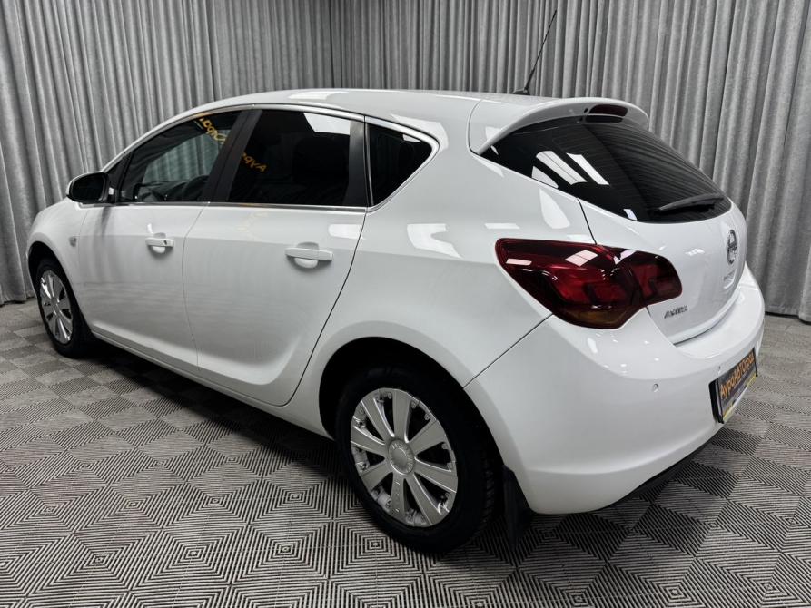 Opel Astra J Стерлитамак  - изображение 10