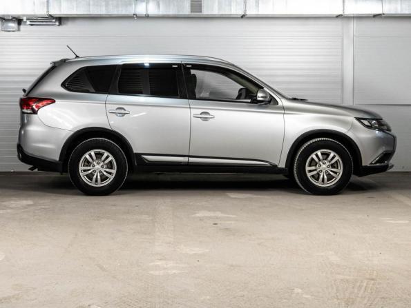 Mitsubishi Outlander III Рестайлинг 2 с пробегом 2015 года, цена 1 855 000 рублей, 169117 км, внедорожник, Автокод Объявления