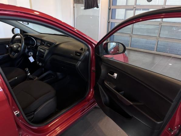 Kia Rio III с пробегом 2013 года, цена 799 000 рублей, 131524 км, седан, Автокод Объявления