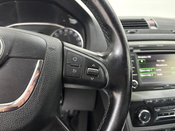 Skoda Octavia II (A5) Рестайлинг с пробегом 2012 года, цена 890 000 рублей, 182142 км, лифтбек, Автокод Объявления