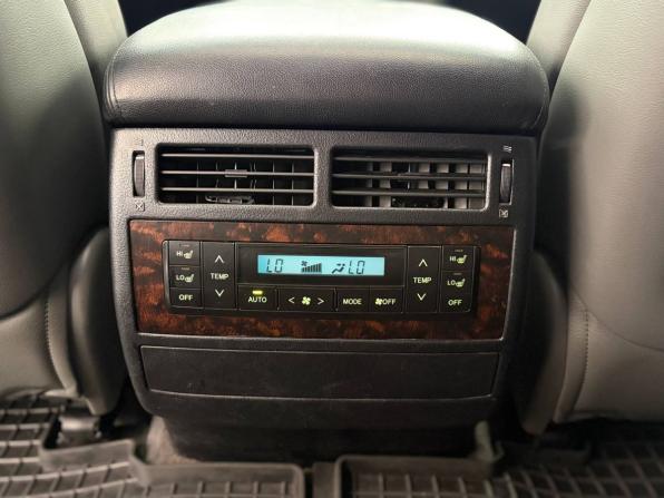 Toyota Land Cruiser 200 Series с пробегом 2009 года, цена 2 350 000 рублей, 425000 км, внедорожник, Автокод Объявления