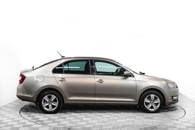 Skoda Rapid I Рестайлинг с пробегом 2018 года, цена 1 444 000 рублей, 107700 км, лифтбек, Автокод Объявления