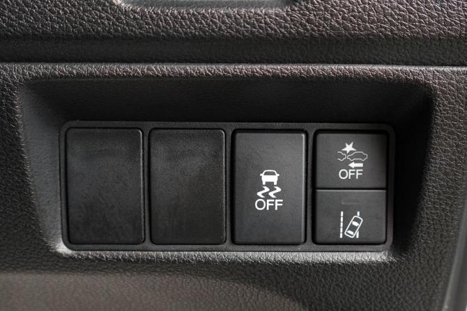 Honda Jade I Рестайлинг с пробегом 2019 года, цена 2 029 000 рублей, 56000 км, компактвэн, Автокод Объявления