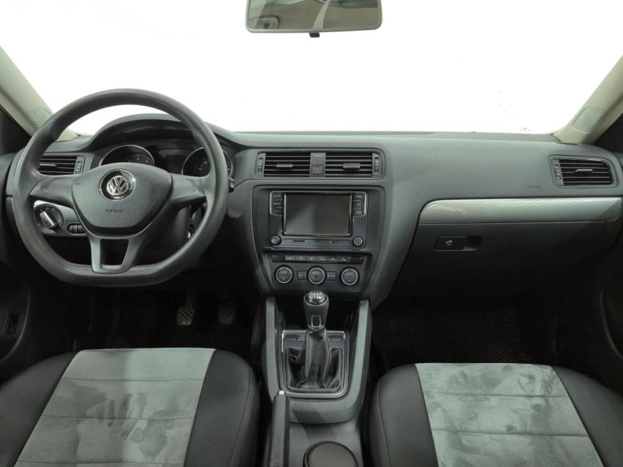 Volkswagen Jetta VI Рестайлинг Альметьевск  - изображение 13