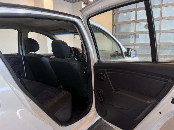 Renault Sandero I с пробегом 2013 года, цена 570 000 рублей, 120053 км, хэтчбек, Автокод Объявления