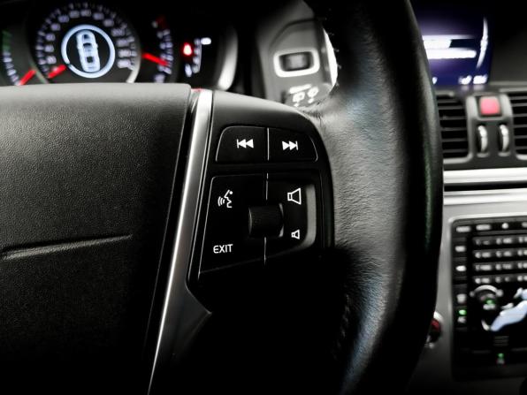 Volvo XC60 I Рестайлинг с пробегом 2017 года, цена 2 725 000 рублей, 91416 км, внедорожник, Автокод Объявления